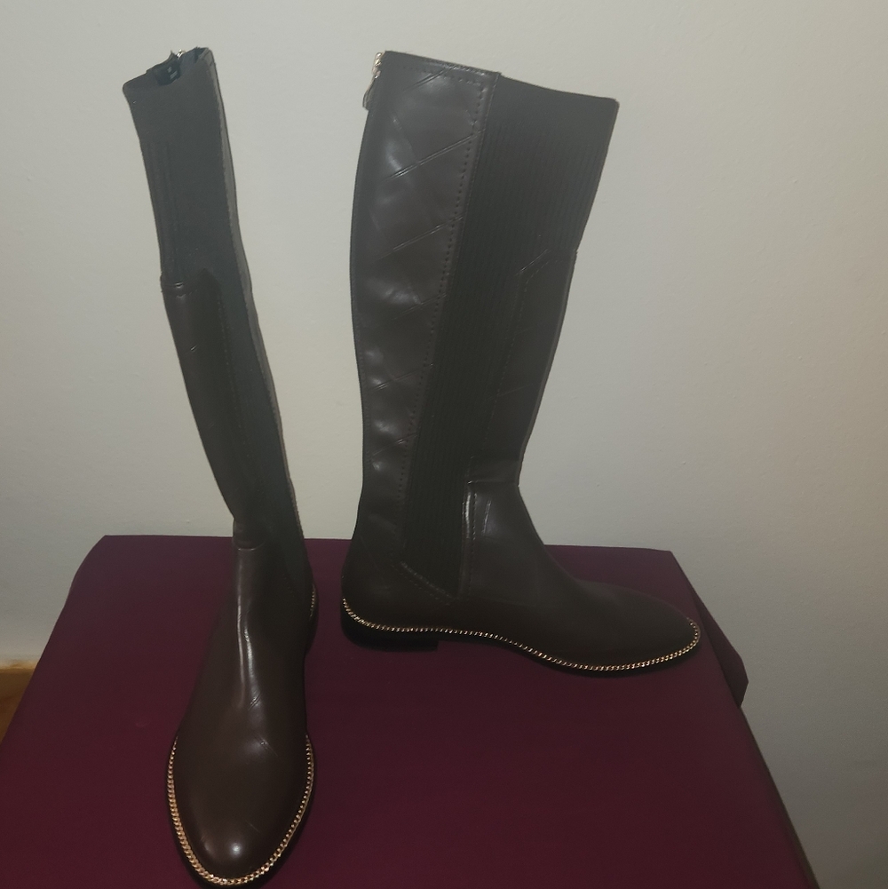 Melyanns Knee High Faux Leather Brown Boots Size 7 Rear Zipper